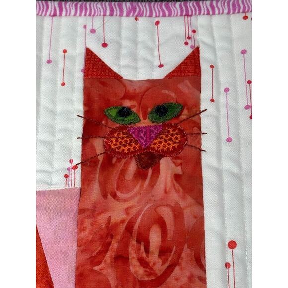 Hand-Sewn Quilt Wall Hanging Block Red Pink CAT Applique - Picture 2 of 7